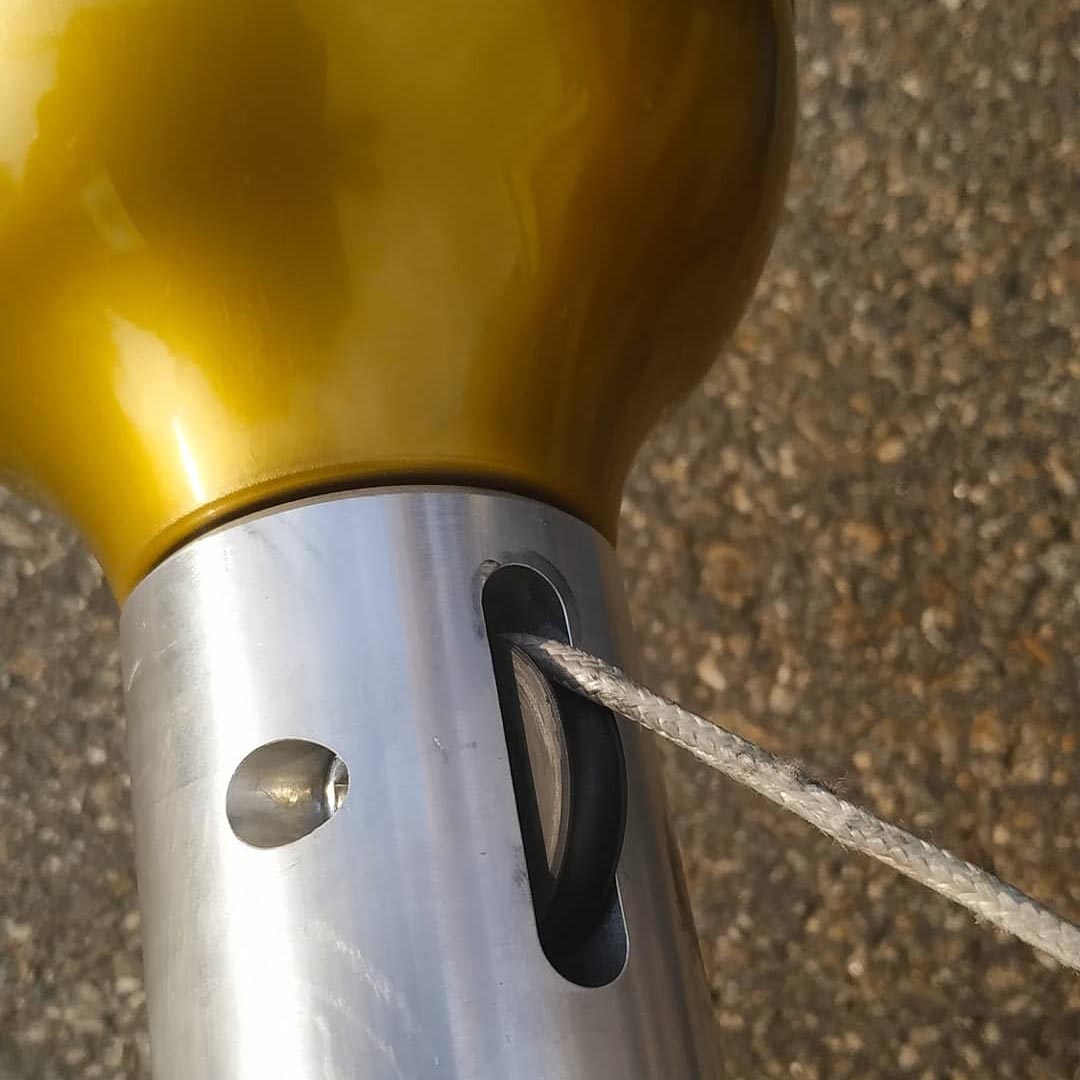 Фото капролоновой втулки со шнуром