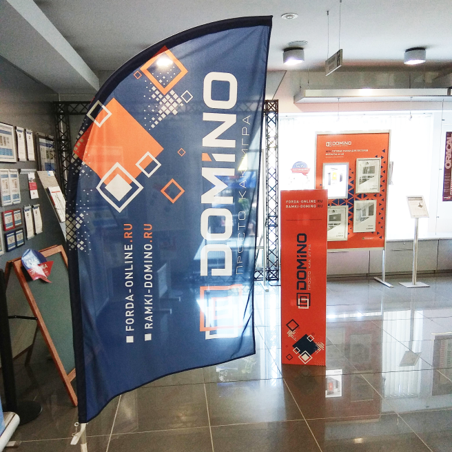 Мобильный флагшток для помещений высотой 2,4 метра