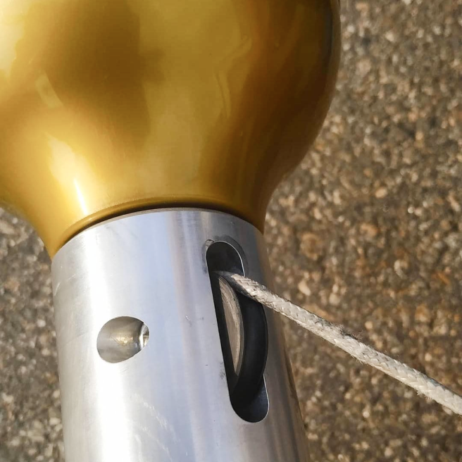 Фото капролоновой втулки со шнуром